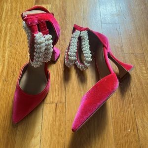 Pink velvet pumps with pearls